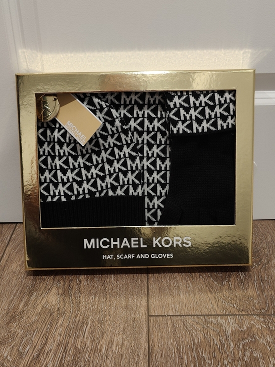 Michael Kors Accessories - Michael Kors Black and White Logo Knit Hat, Scarf & Gloves Gift Set
